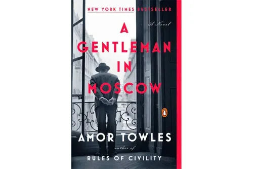 a gentleman in moscow by amor towles book cover.